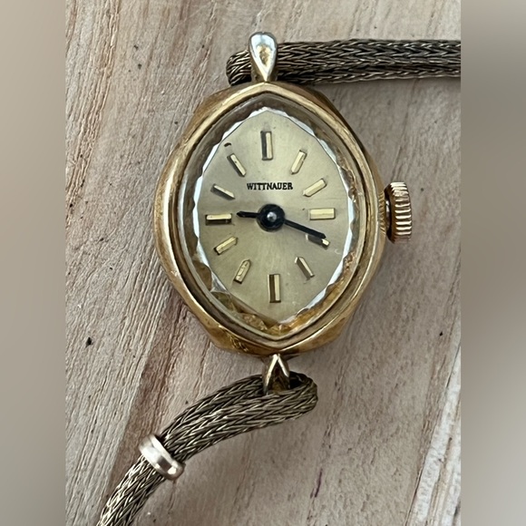 Wittnauer Rare Vintage Mechanical Ladies Watch Gold Filled Bracelet Gold Dial